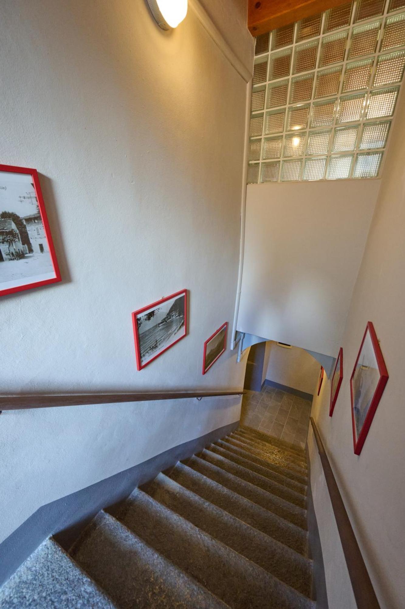 Cav Motteno Mandello del Lario Exteriér fotografie
